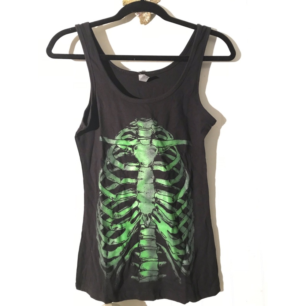 X-Ray Ribcage Top✨